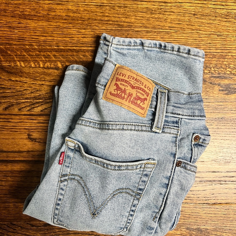 Levi's Ribcage Straight Light Blue Jeans